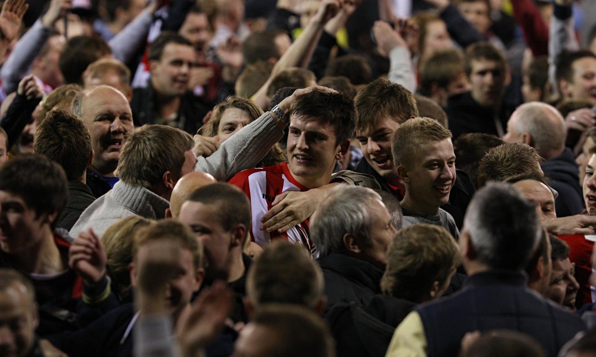 竞争激烈的 竞争激烈的