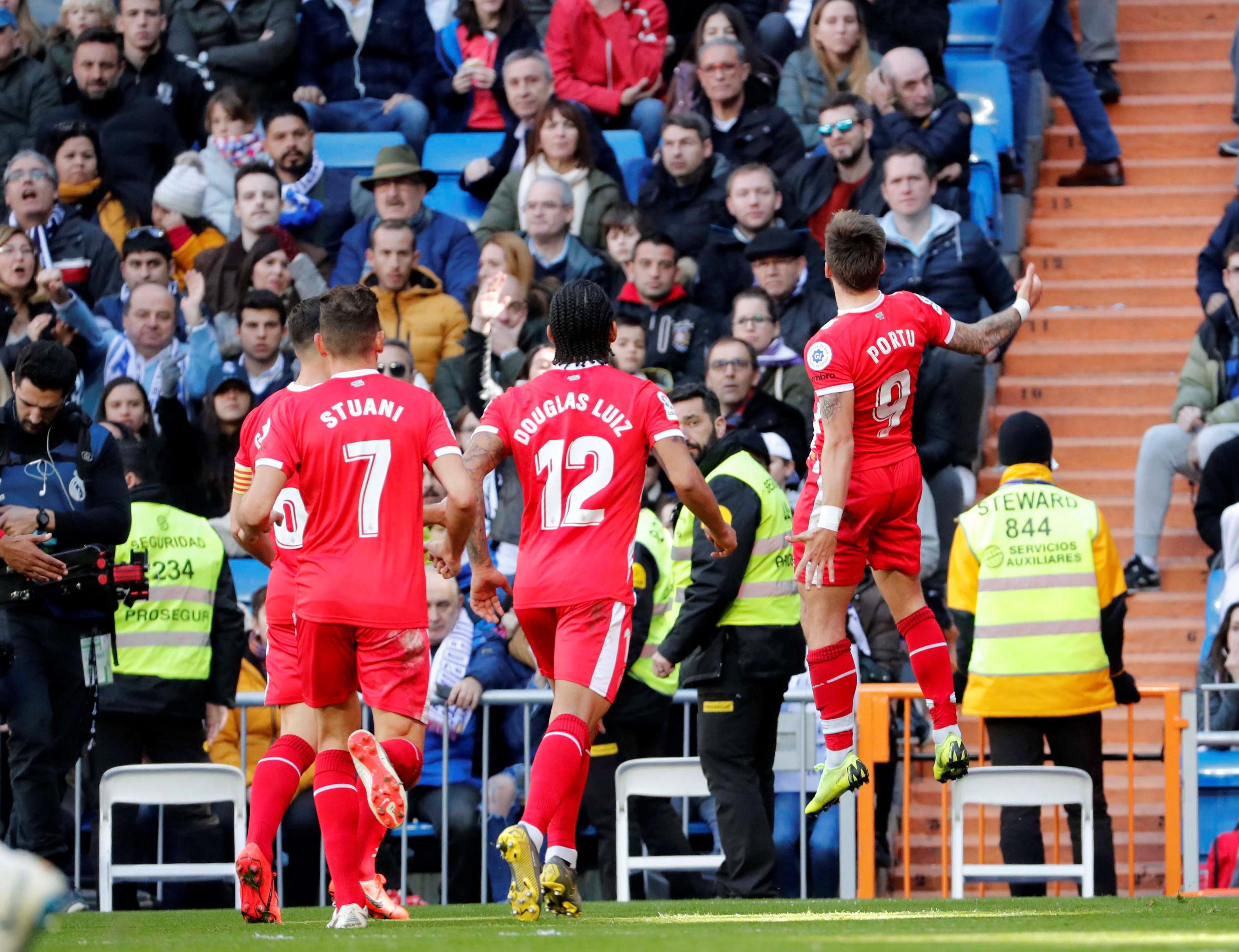 高山滑雪——那拉提国际邀请赛开赛.